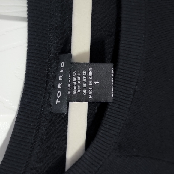 Black tie sleeves sweater - Picture 3 of 4